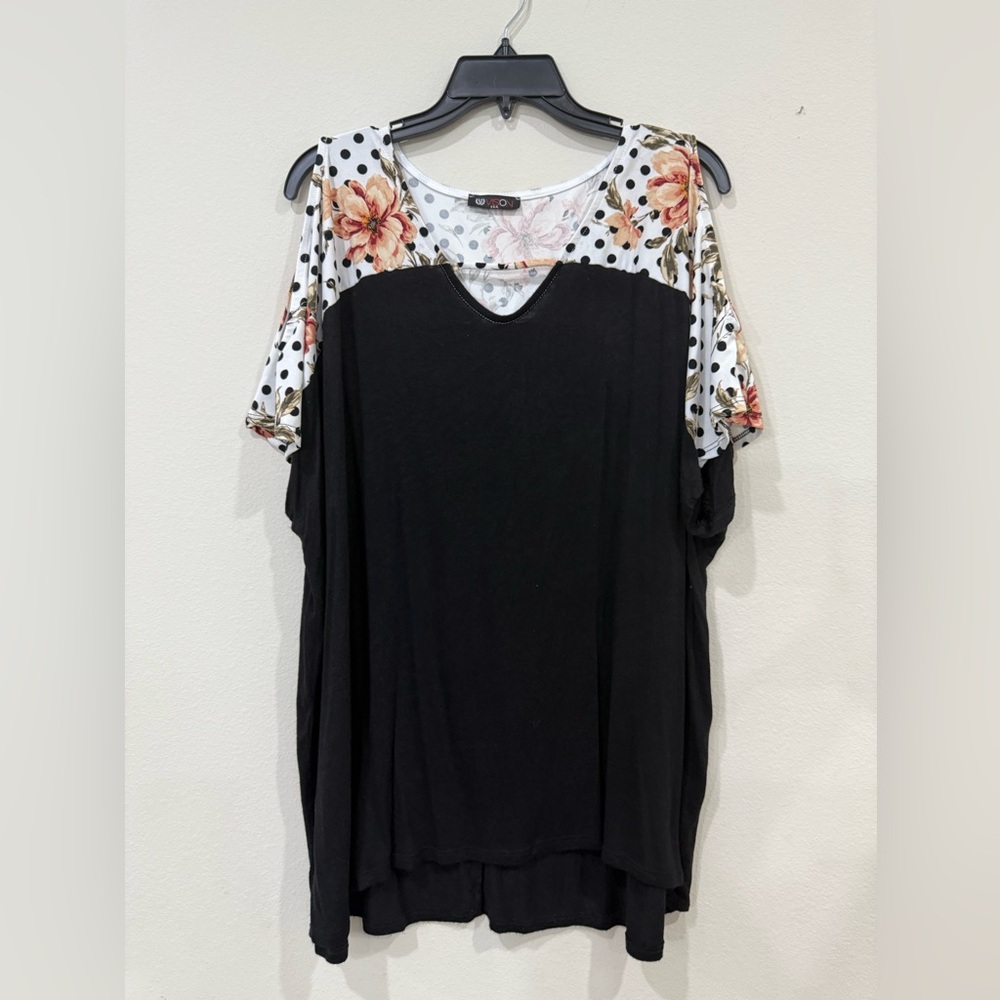 Vision USA Elegant Black Women's Blouse with Floral and Polka Dot Sleeves